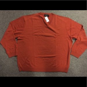 NWT MENS LIGHT WEIGHT SWEATER